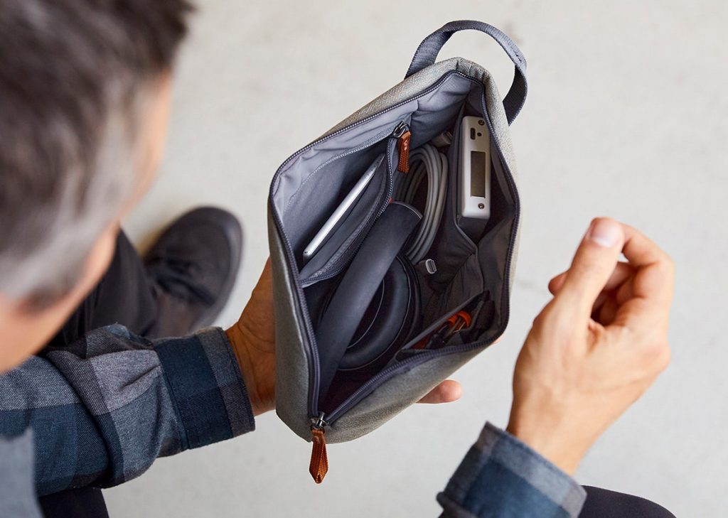 Clean Desk Organizer - Desk Sharing Bag for personal belongings