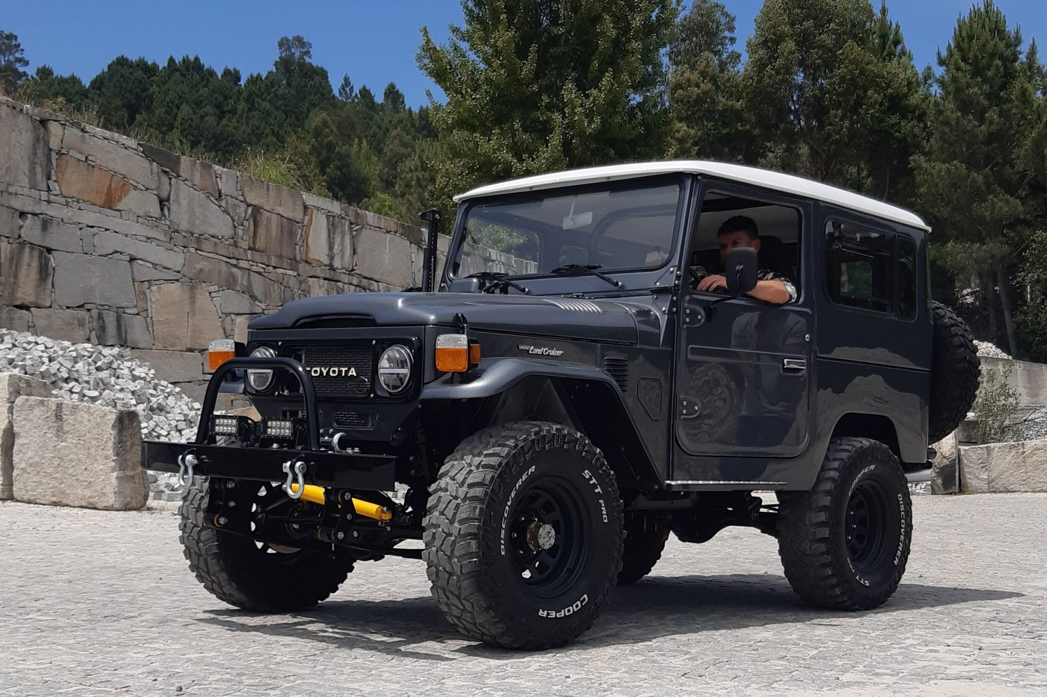 Legacy Overland 1982 Toyota Land Cruiser BJ40 | The Coolector