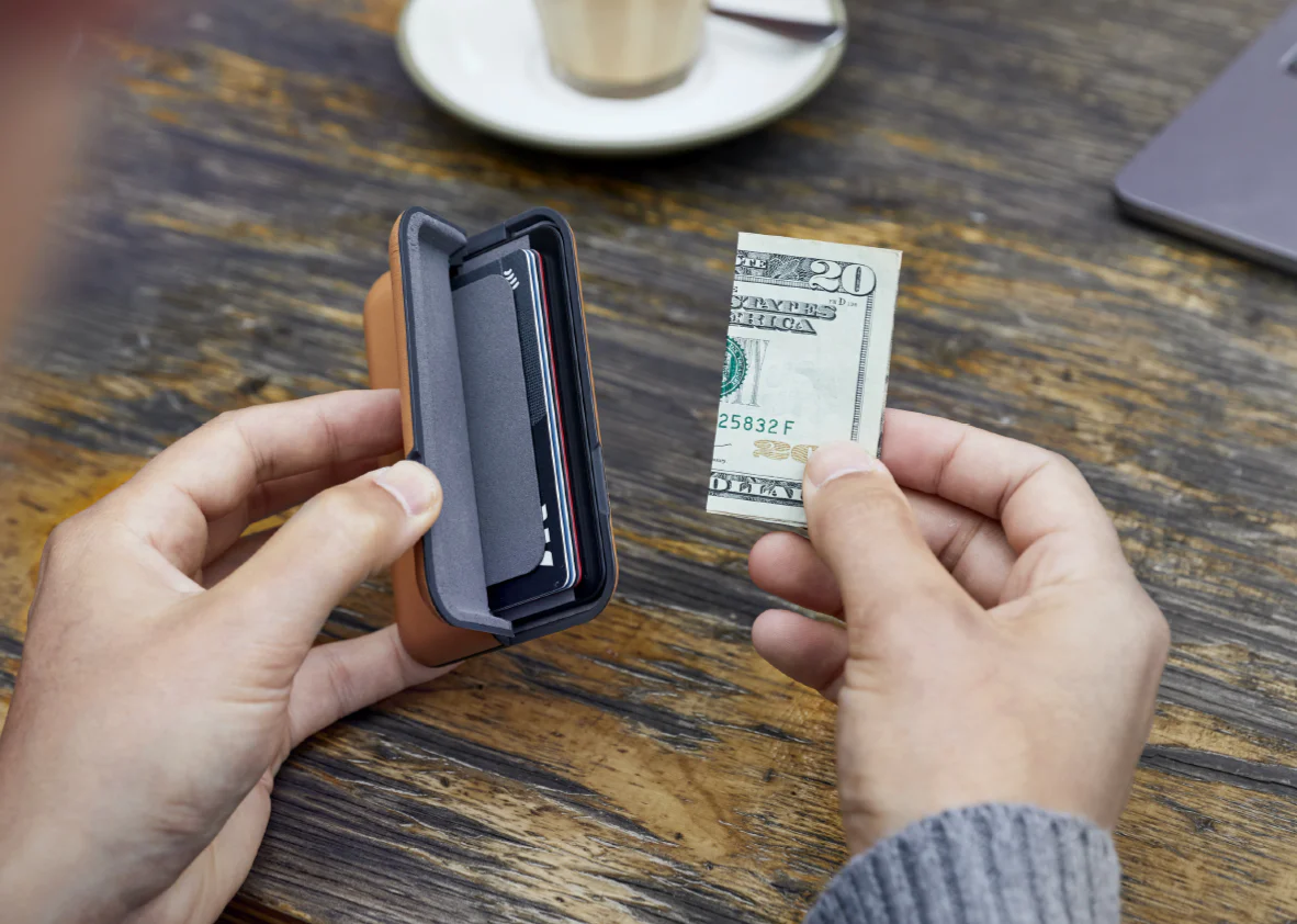8 Great Wallets for Streamlining your Everyday Carry from Bellroy