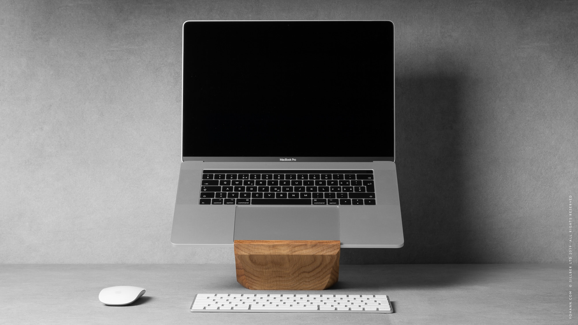 8 of the best wooden laptop stands for a minimalist workspace