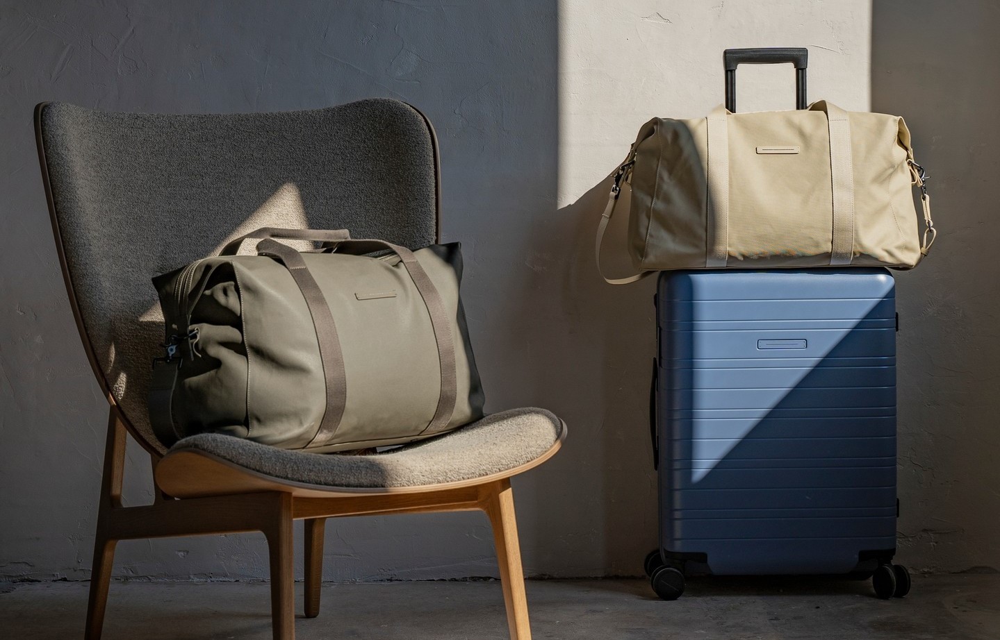 EXCLUSIVE) 22% Off Top Brand 'Smart Luggage' + Chance to Win Laptop Case  with Horizn Studios